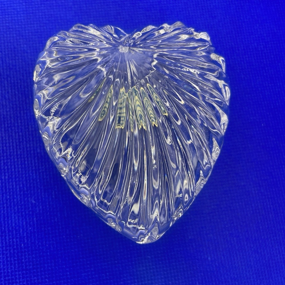 Vtg Heart Shaped Clear 24% Lead Crystal Dish Ring Jewelry Trinket Box Scalloped